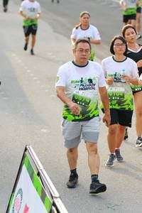 BIB: 0104, 9674
                            <button type="button" onclick="openModal(3534704)" class="btn btn-primary btn-sm float-right btn-popup" data-toggle="modal" data-target=".modal-high-quality">
                        <i class="fas fa-shopping-cart"></i> Add to Cart
                    </button>
                                            <button type="button" onclick="isThisMe(3534704, true)" class="btn btn-success btn-sm float-right btn-popup btn-isme hidden" data-toggle="tooltip" data-placement="bottom" title="นี่คือรูปของคุณใช่ไหม คลิกที่นี่เพื่อเอาเข้าอัลบั้ม">
                        <i class="fas fa-plus"></i> Add to album
                    </button>
                    <button type="button" onclick="isThisMe(3534704, false)" class="btn btn-warning btn-sm float-right btn-popup btn-isnotme hidden">
                        <i class="fas fa-ban"></i> Remove from album
                    </button>